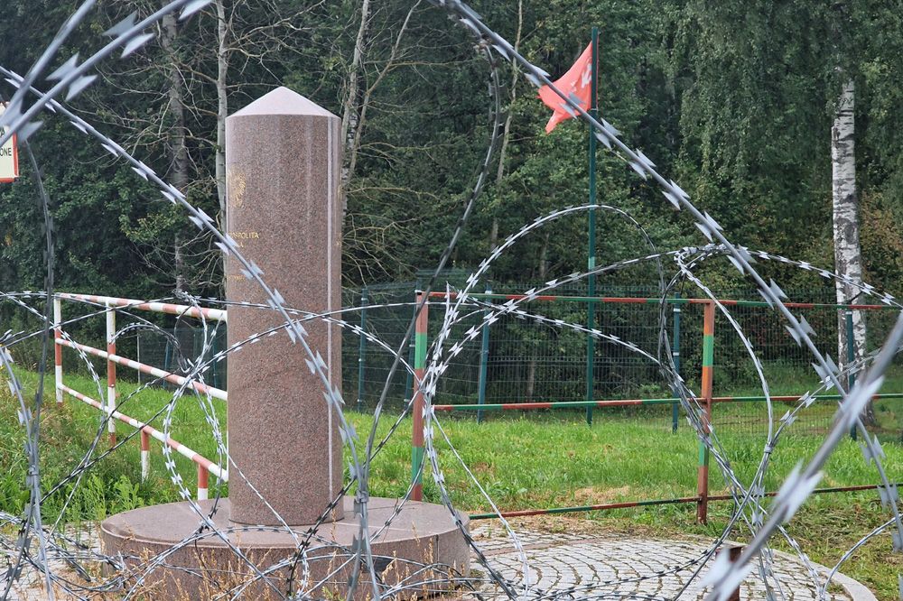 Memoria per Tra Kaunas e Varsavia, un confine russo con...falce e martello