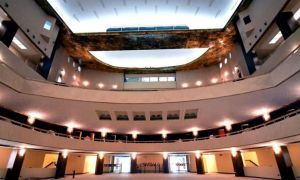 Teatro Lirico a Milano: Dopo 20 anni sarà intitolato a Giorgio Gaber