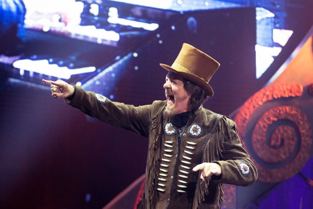 ZUCCHERO "SUGAR" FORNACIARI: domani sera al Teatro Ariston di Sanremo riceverà il PREMIO TENCO ARTISTA 2018!