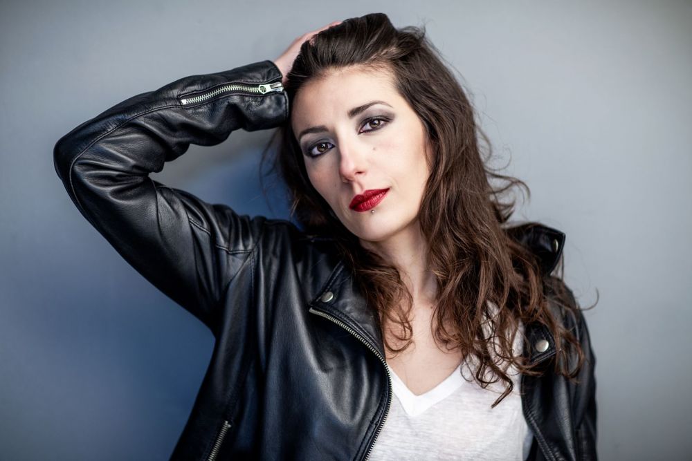 Esce domani "MIA" il nuovo album di inediti di VALERIA VAGLIO. 