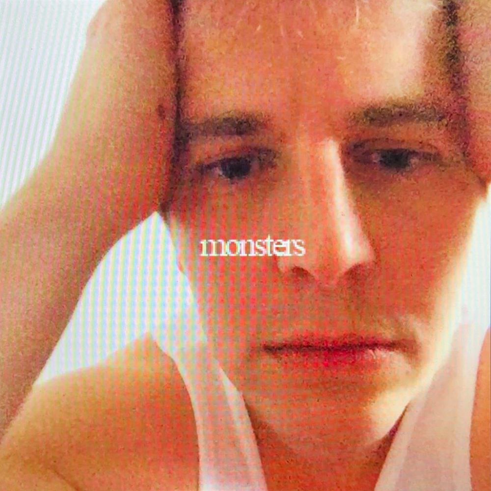 TOM ODELL:  uscito OGGI in digitale, CD e VINILE MONSTERS, il quarto album di inediti del cantautore!