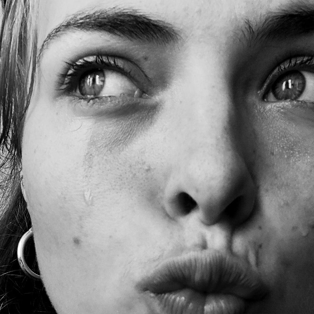 FEFE - "CHE SCHIFEZZA CHE È L’AMORE" I SUSSULTI DEL CUORE