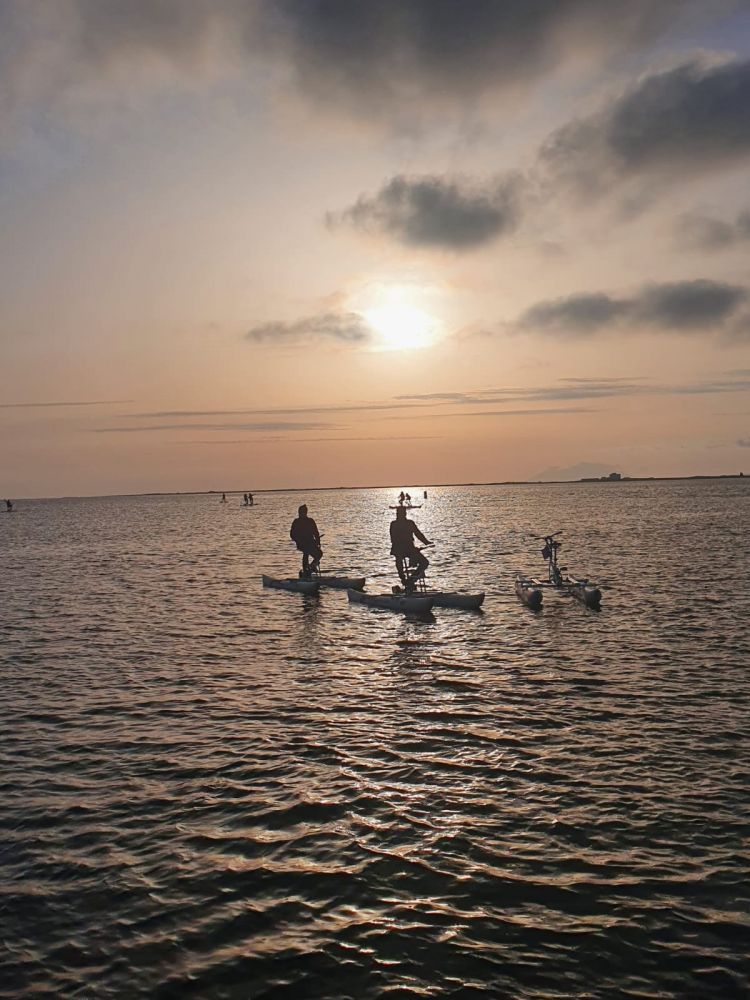 WATER BIKES - ATTRAZIONE ENTUSIASMANTE