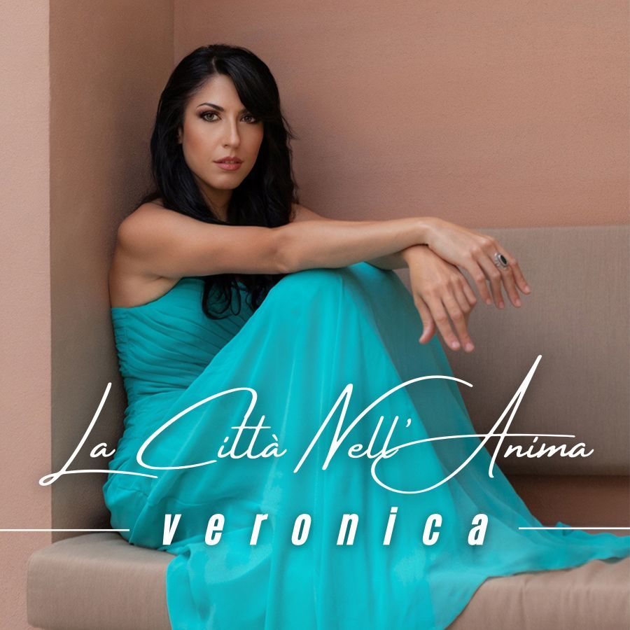 La cantautrice romana VERONICA è al lavoro sul nuovo progetto discografico in uscita entro fine anno. Il disco conterrà una speciale interpretazione del brano "La città nell'anima" di FRANCO FASANO