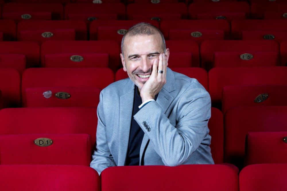 PACIFICO - Il 24 ottobre all’Istituto Italiano di Cultura di PARIGI presenta il suo romanzo IO E LA MIA FAMIGLIA DI BARBARI, a seguire un live acustico