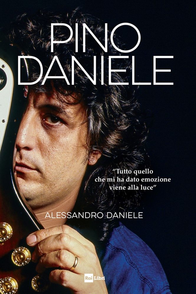 ALESSANDRO DANIELE presenta il suo libro “PINO DANIELE - Tutto quello che mi ha dato emozione viene alla luce”