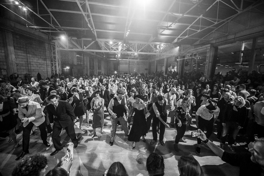 SPIRIT DE MILAN - I DJ SI SFIDANO CON LO SWING