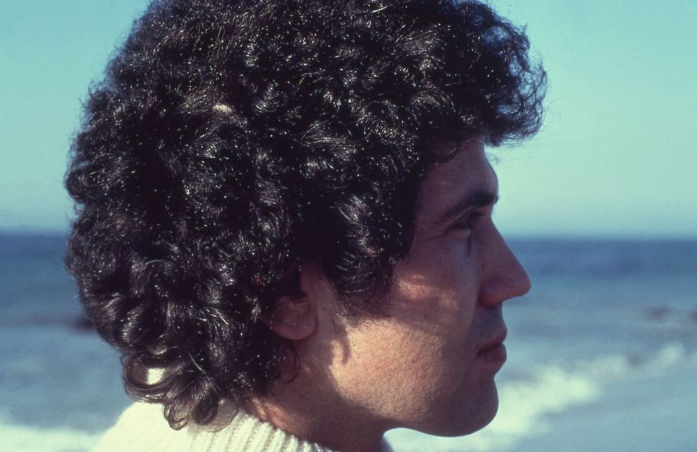 80 anni fa, a 24 ore di distanza, nascevano LUCIO DALLA e LUCIO BATTISTI. Dal 3 marzo le ristampe in vinile in edizione limitata di alcuni dei loro più importanti album