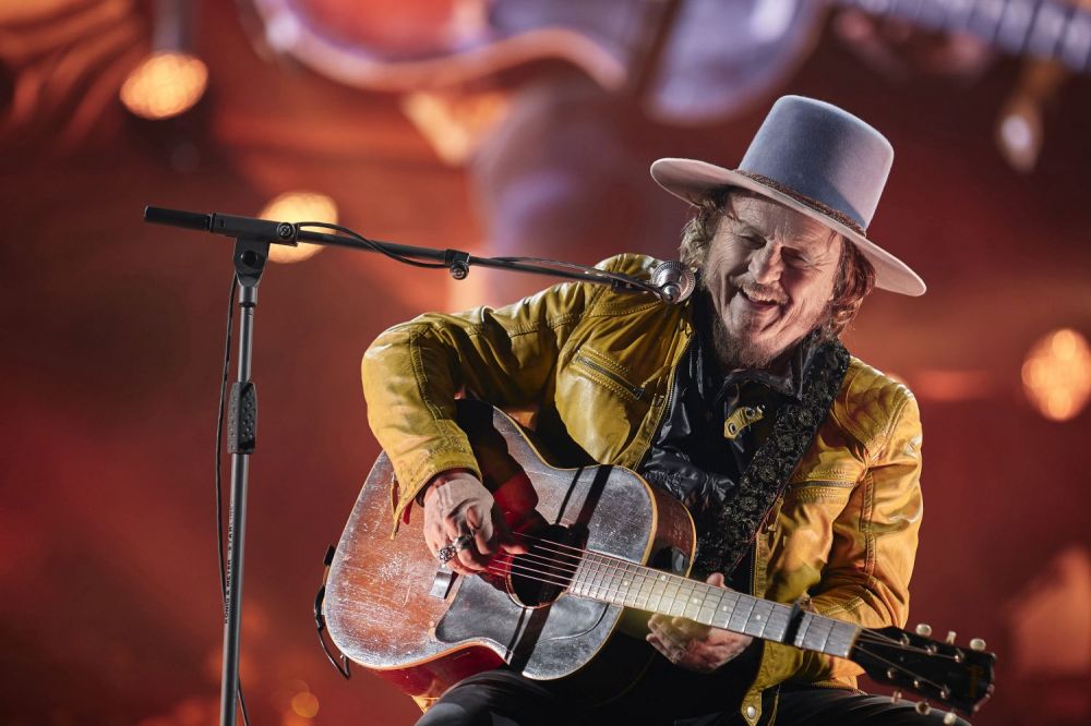 ZUCCHERO "SUGAR" FORNACIARI - Il 24 aprile riparte dalla Nuova Zelanda il tour mondiale "WORLD WILD TOUR", in Italia dal 30 maggio per 5 date alle Terme di Caracalla di Roma