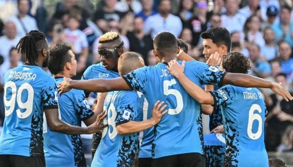 IL NAPOLI IN FESTA - CONQUISTATA LA SERIE A