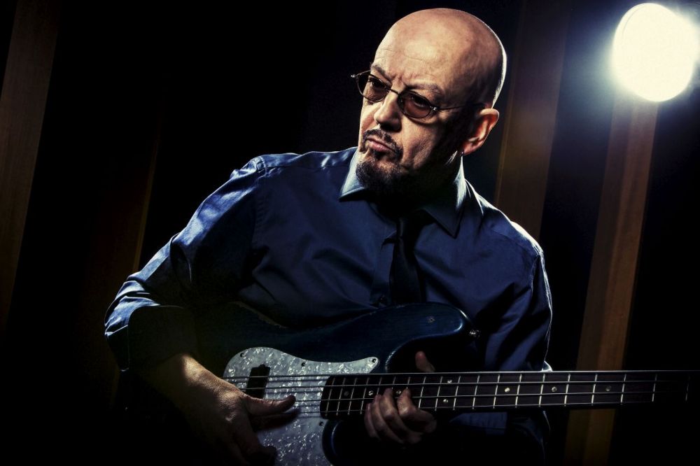 Enrico Ruggeri, in tour a Roma e Milano 