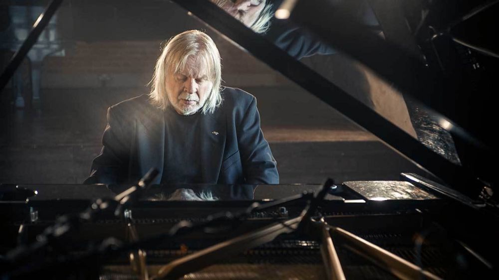 RICK WAKEMAN, LA LEGGENDA DELLE TASTIERE 