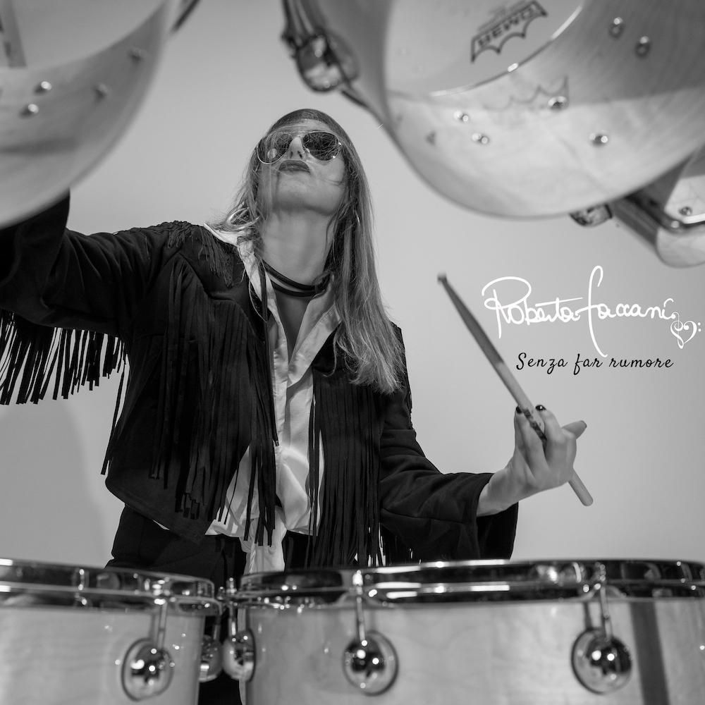 Roberta Faccani - Gorgheggia “Senza far rumore”