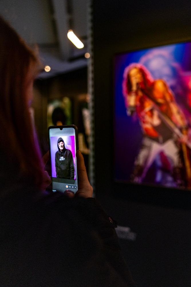 "Pictures of You", mostra fotografica interattiva 