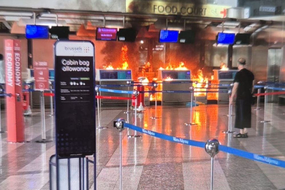 Paura a Malpensa, Terminal 1 teatro dell’assurdo