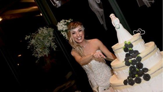Laura, la prima sposa single