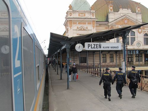 UNA SINGOLARE STAZIONE DEI TRENI